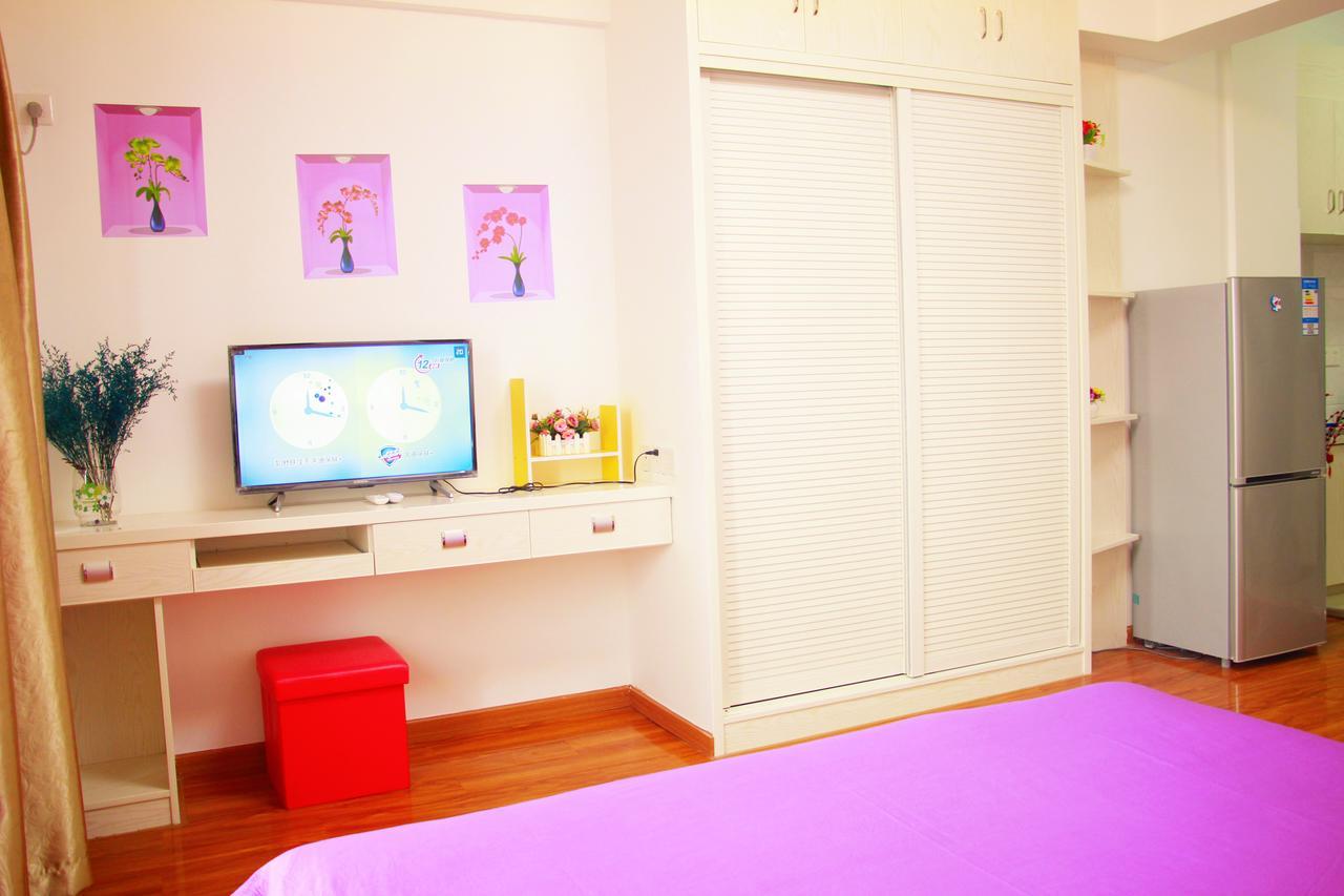 Line 2 Apartment Wuhan Exterior foto