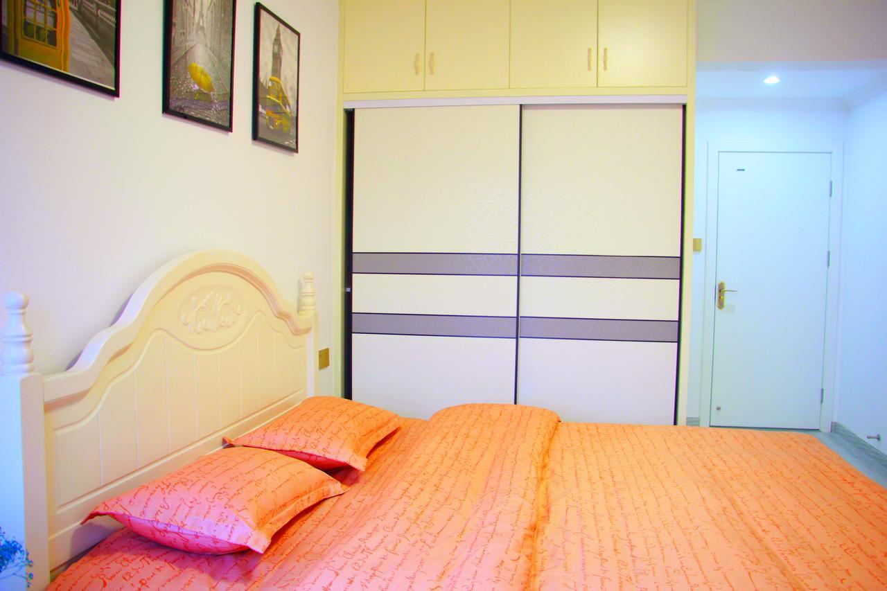 Line 2 Apartment Wuhan Exterior foto