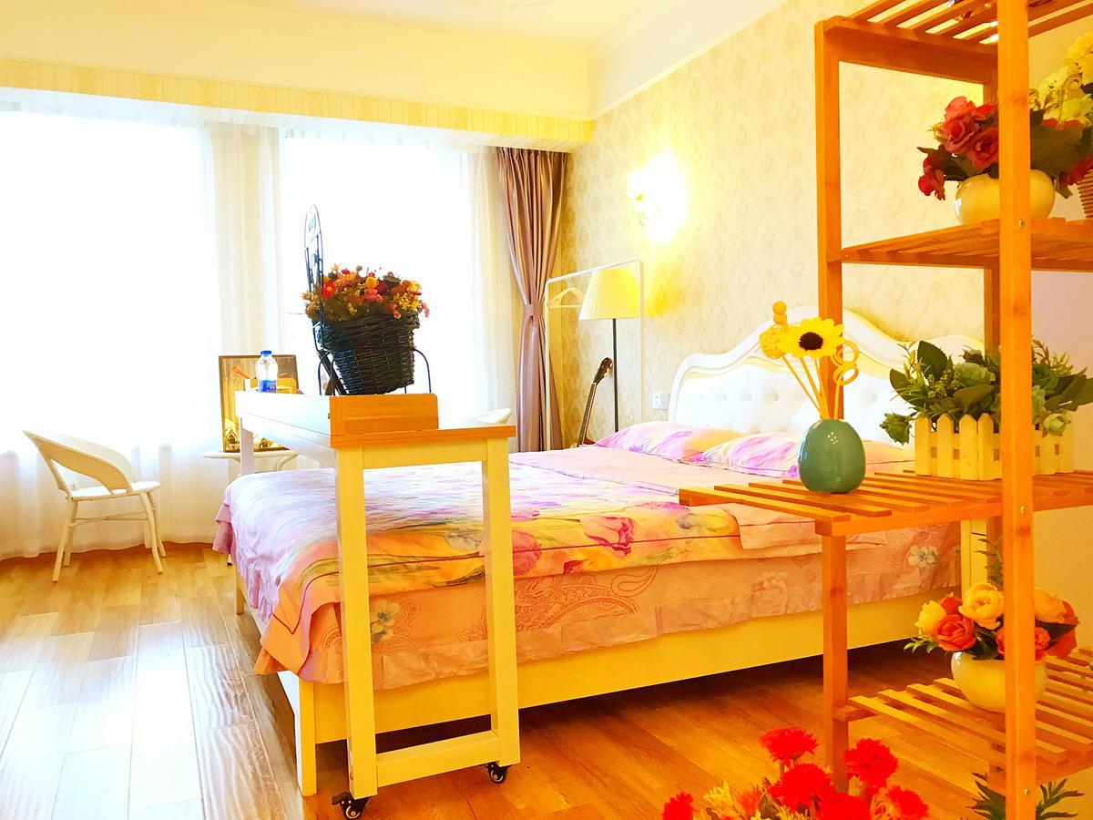 Line 2 Apartment Wuhan Exterior foto