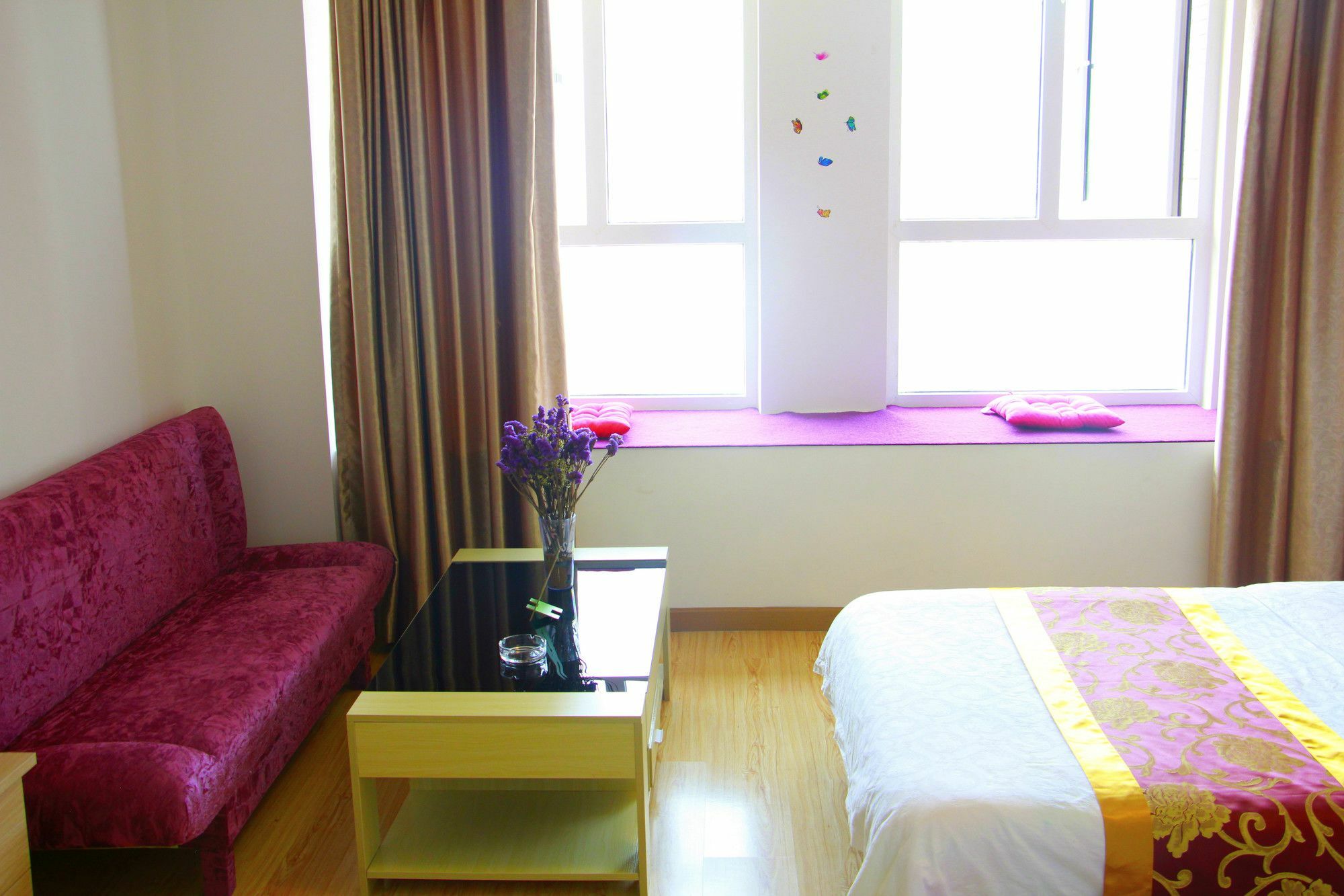Line 2 Apartment Wuhan Exterior foto